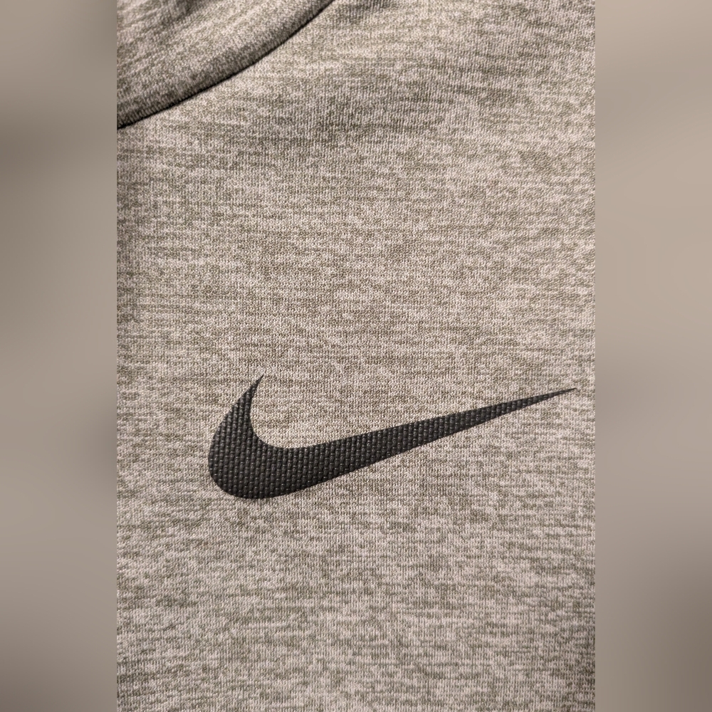 Nike Gray Dri Fit Sweatshirt - Picture 3 of 6